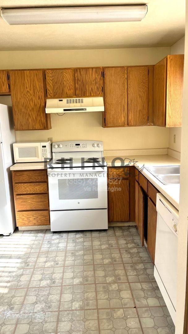 Townhouse for rent at 449 N 1465 W, Salt Lake City, UT 84116