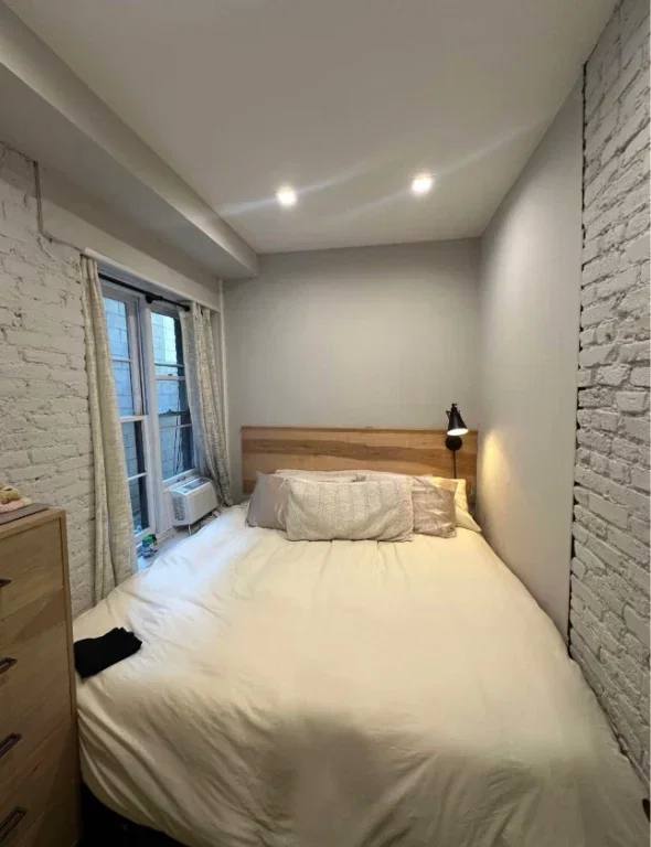 Apartment for rent at 57 Thompson St #1B, New York, NY 10012