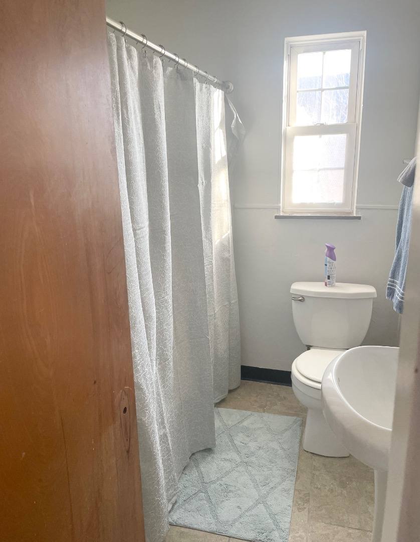 Apartment for rent at 77 N Huron Ave, Columbus, OH 43204