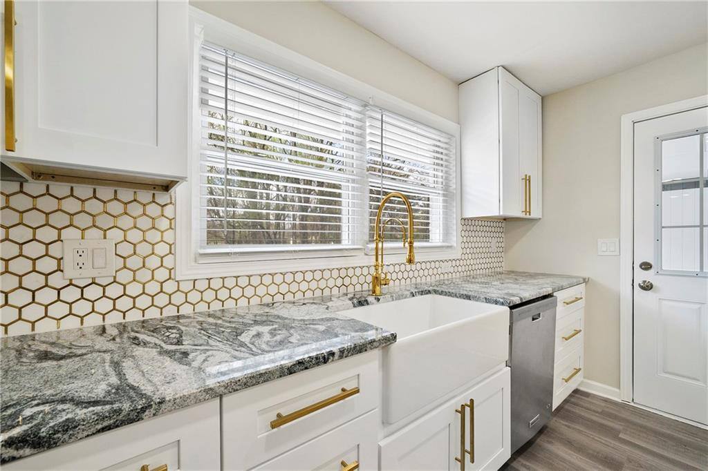 House for rent at 3400 Lower Roswell Rd, Marietta, GA 30068