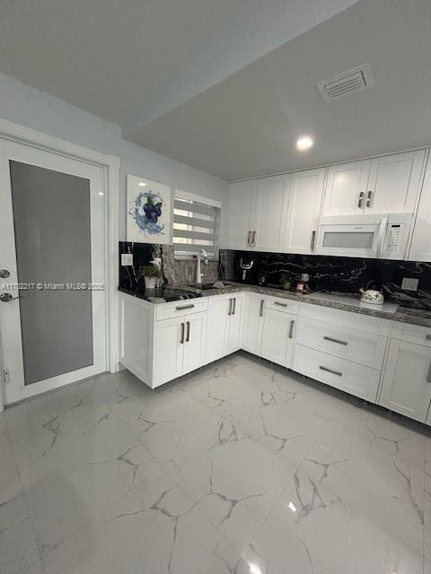 House for rent at 871 SE 4th Place, Hialeah, FL 33010
