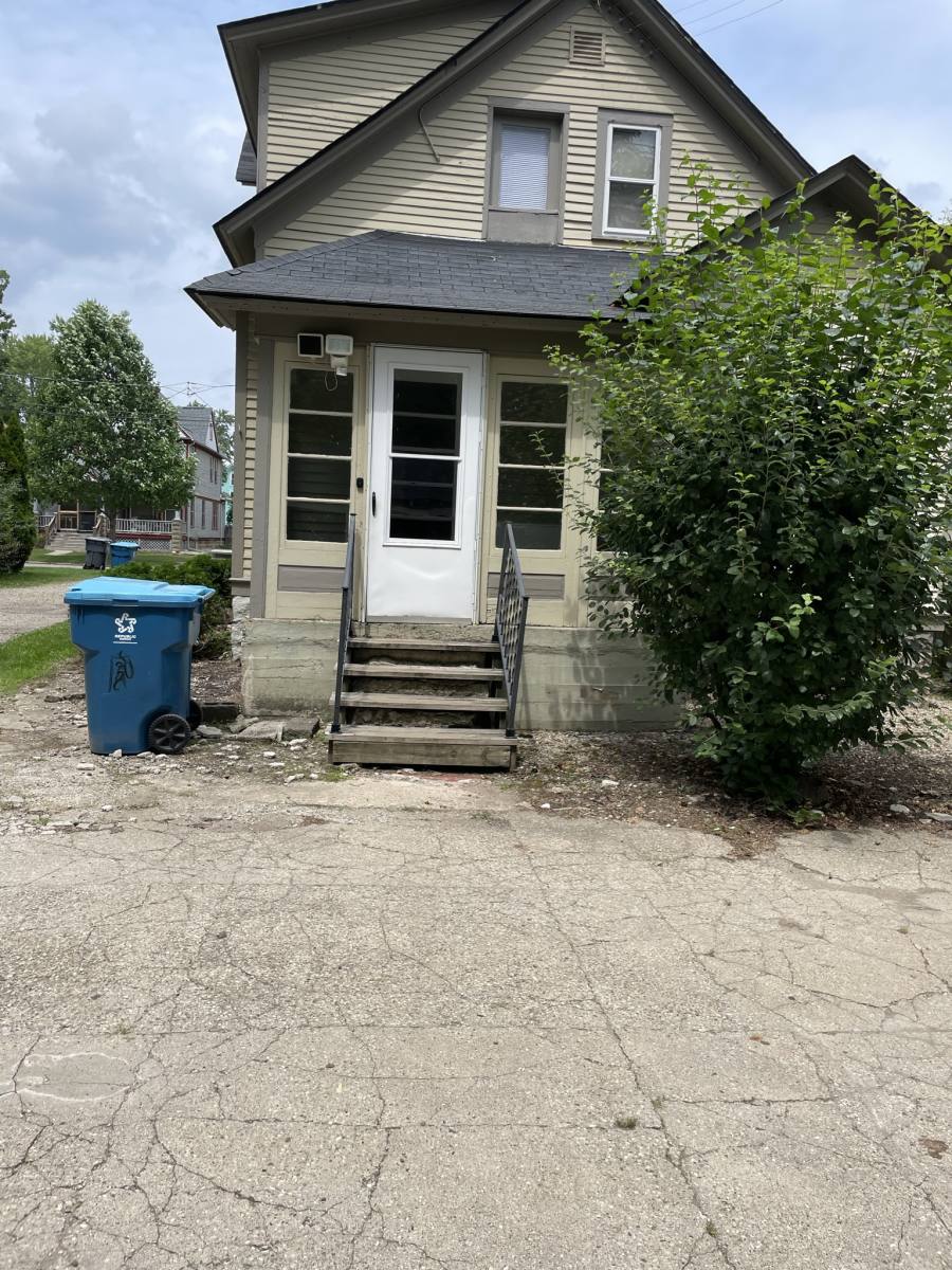 House for rent at 607 Minor Ave, Kalamazoo, MI 49008