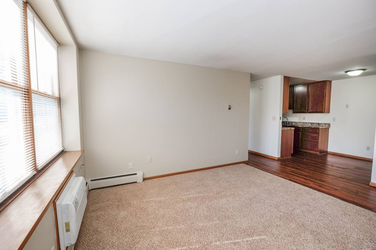 Apartment for rent at King's Highway, 3548 Dupont Ave S #209, Minneapolis, MN 55408