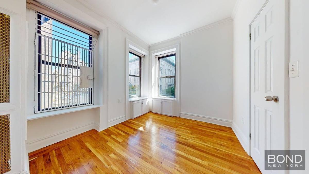 Apartment for rent at 1443 York Ave #3E, New York, NY 10075