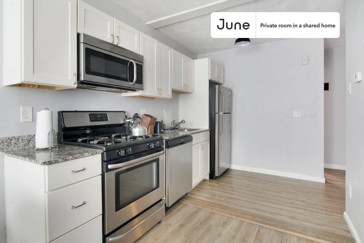 Apartment for rent at 36 N Bennet St #C, Boston, MA 02113