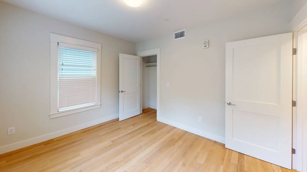Apartment for rent at 208-210 Banks St #1, Cambridge, MA 02138