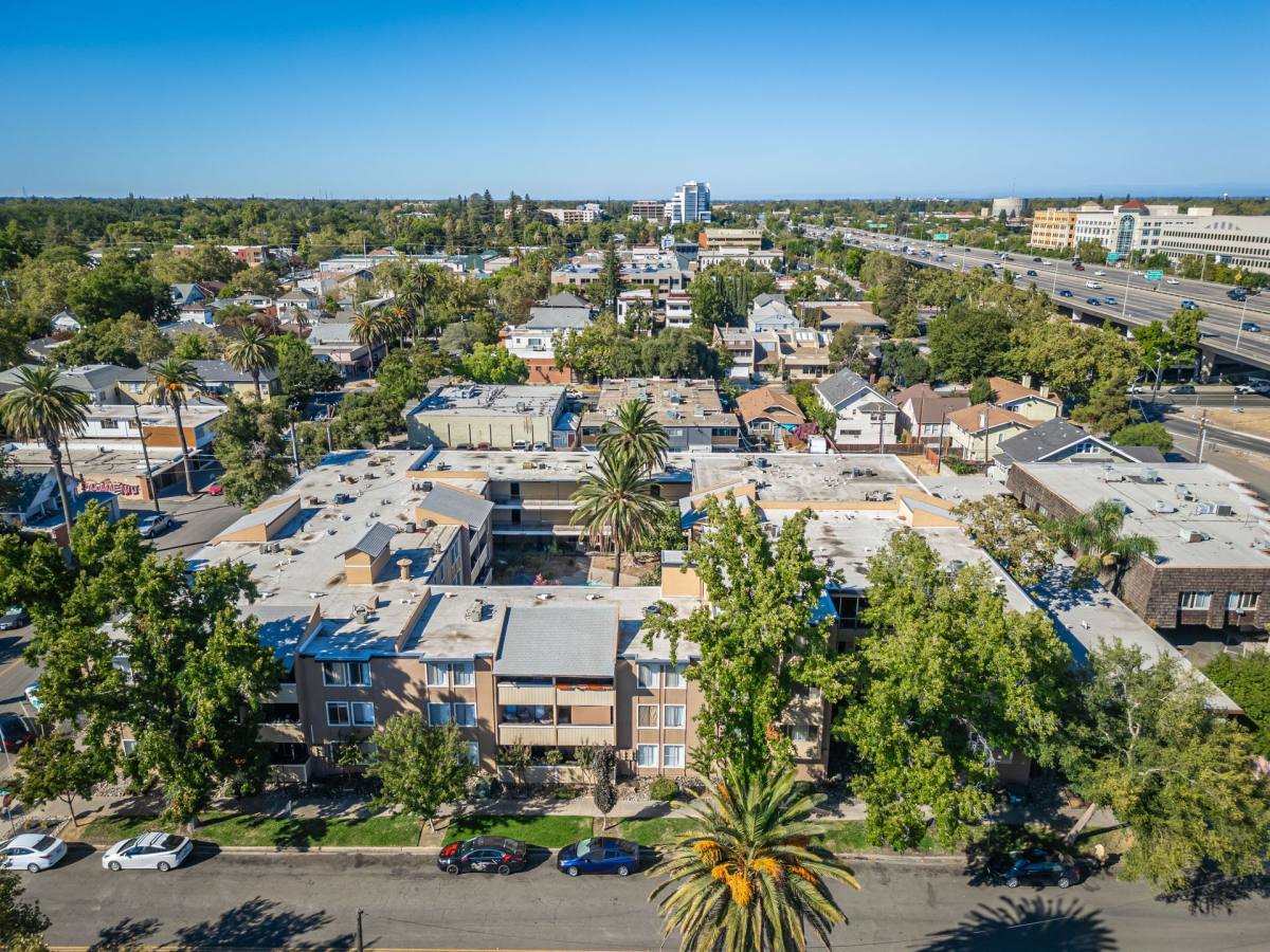 Apartment for rent at 2025 28th St, Sacramento, CA 95818