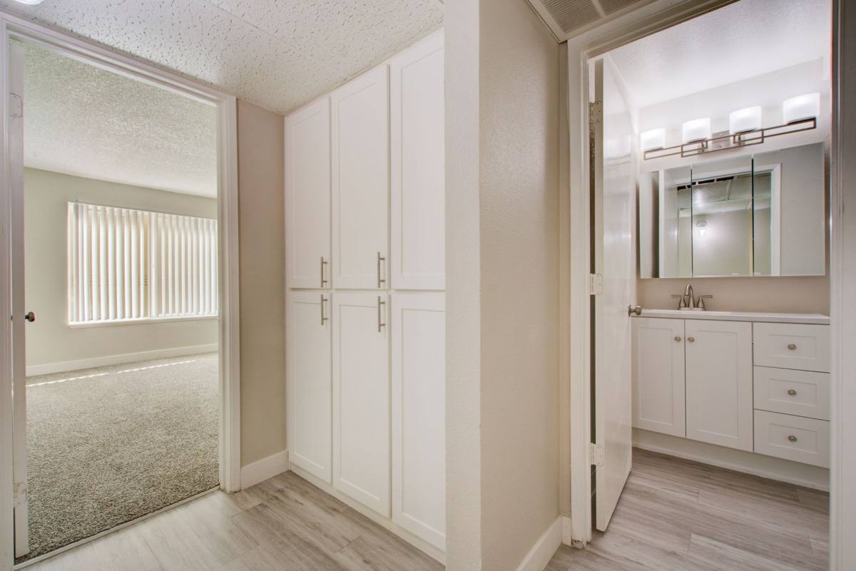 Apartment for rent at 2025 28th St, Sacramento, CA 95818