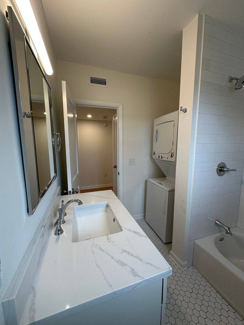 Apartment for rent at 664 Windermere Blvd, Charleston, SC 29407
