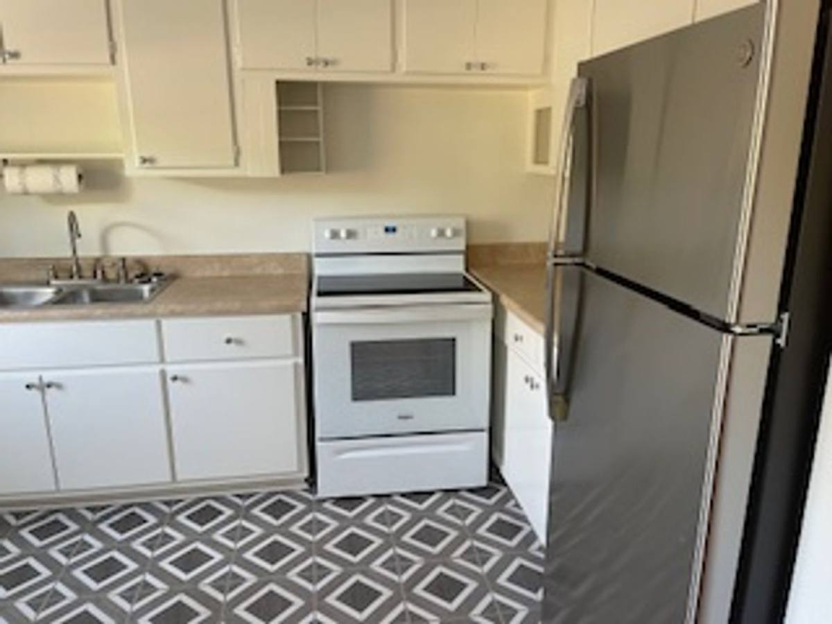 Apartment for rent at 664 Windermere Blvd, Charleston, SC 29407