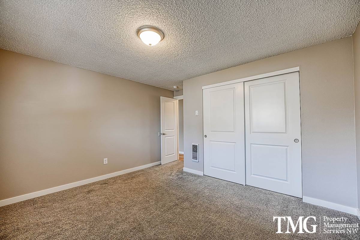 Apartment for rent at 11114 NE 48th Circle, Vancouver, WA 98682