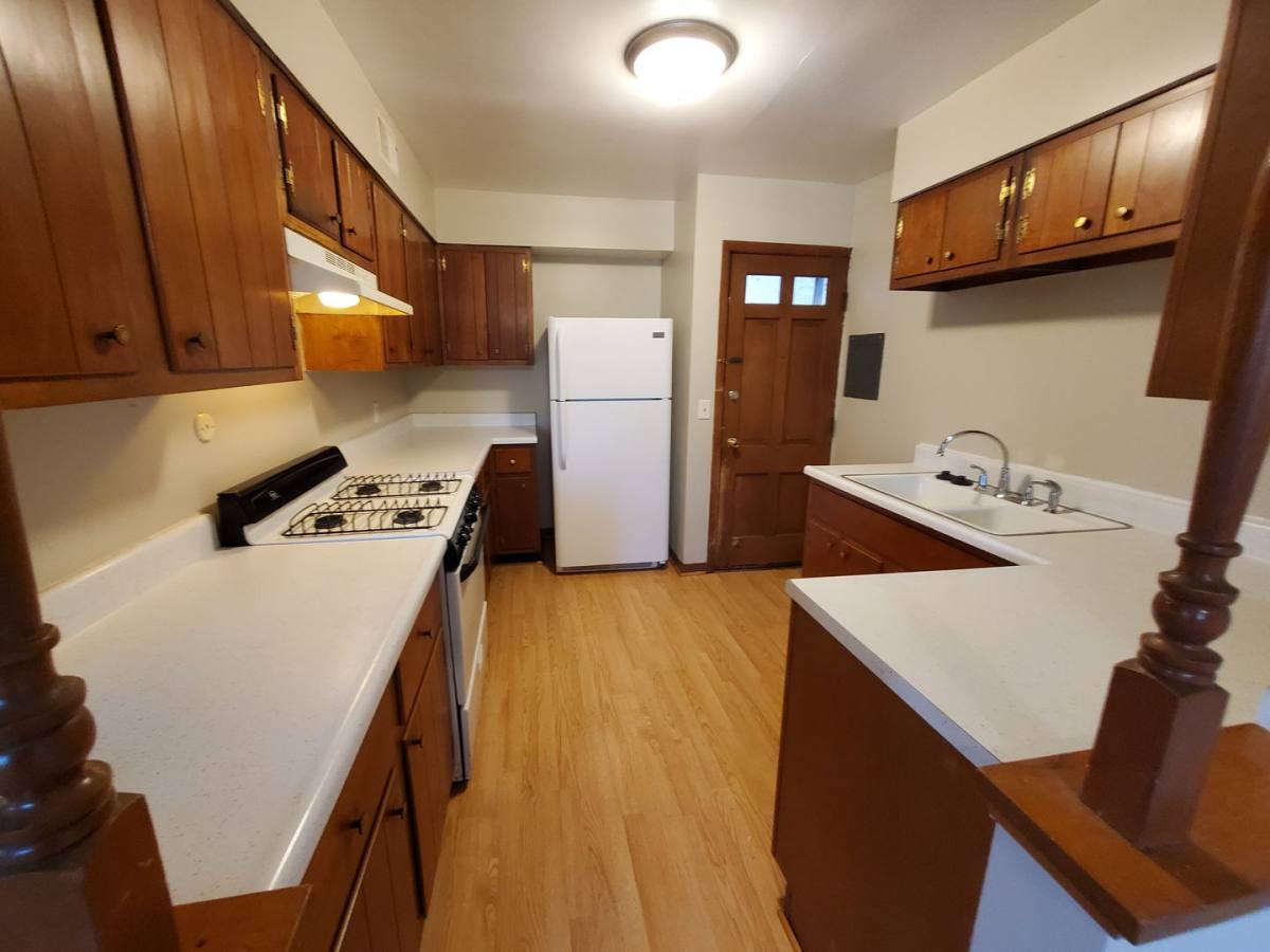 Apartment for rent at 1450 18th Ave, Rock Island, IL 61201