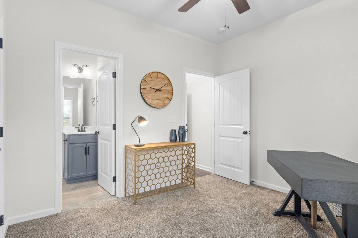 Apartment for rent at 3350 Allen Rd, Clarksville, TN 37042