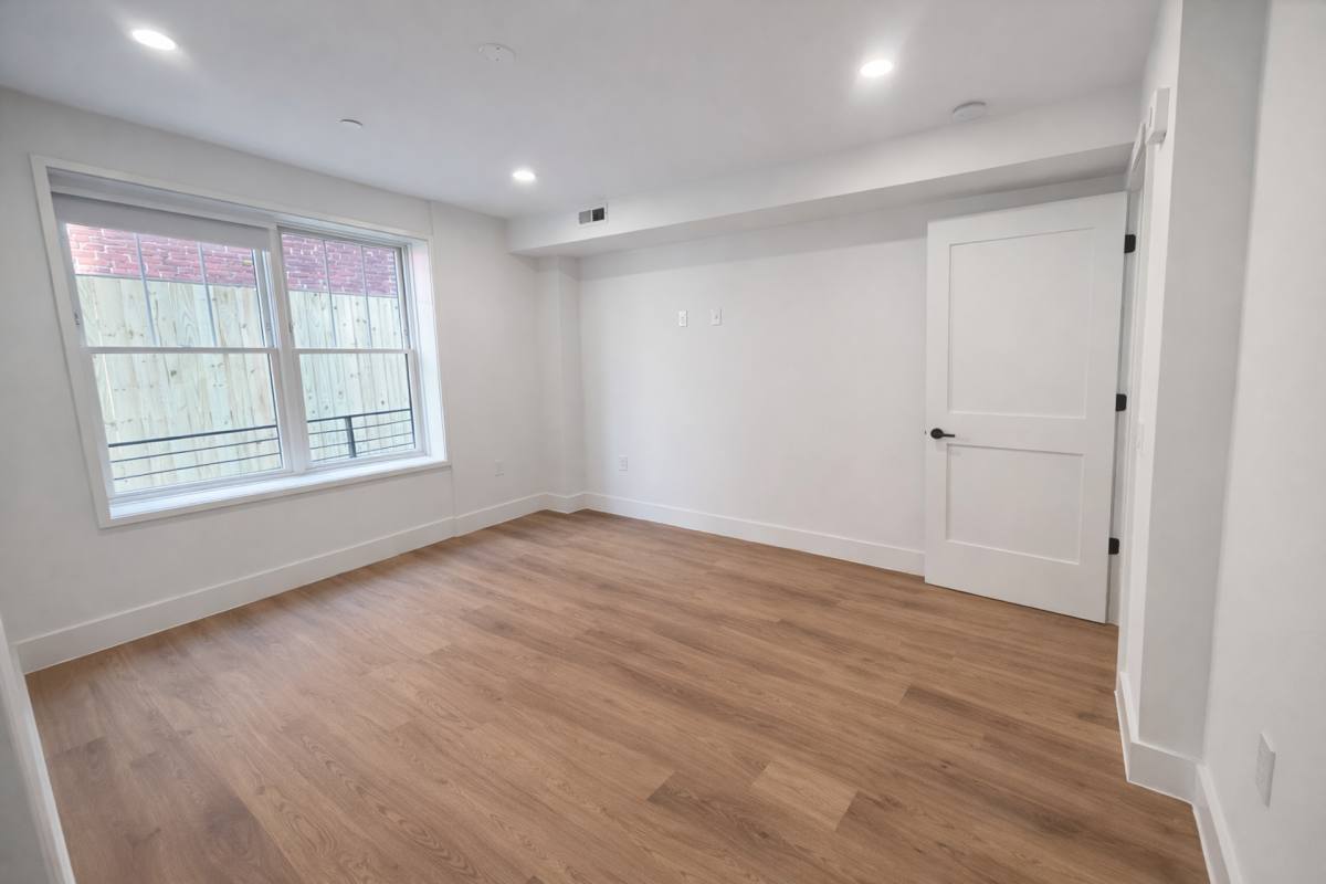Apartment for rent at 716 L St SE, Washington, DC 20003