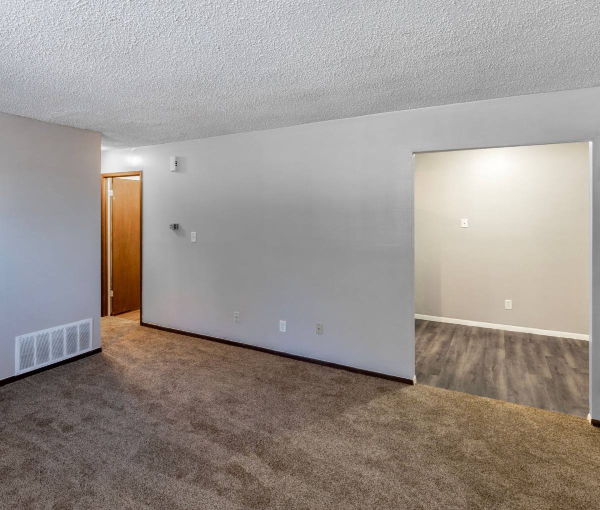 Apartment for rent at 970-1050 39th St, Bettendorf, IA 52722