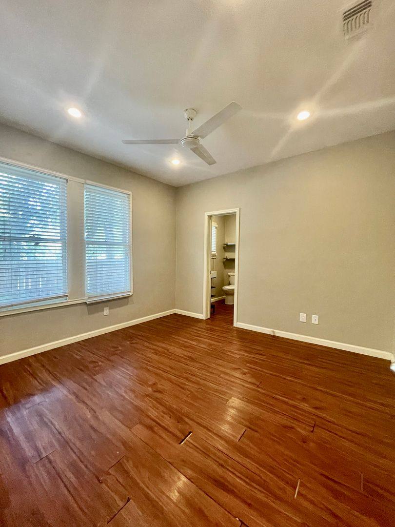 Townhouse for rent at 333 W Hutchison, San Marcos, TX 78666