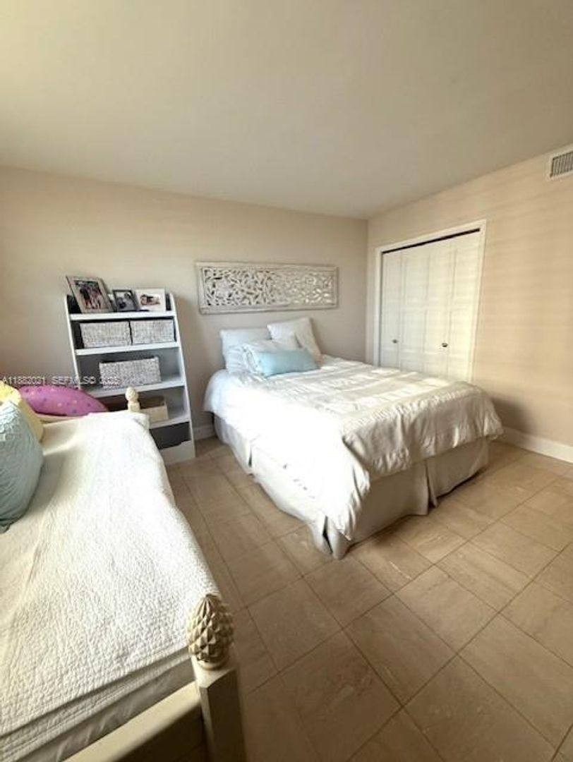 Condo for rent at 1121 Crandon Blvd, Key Biscayne, FL 33149