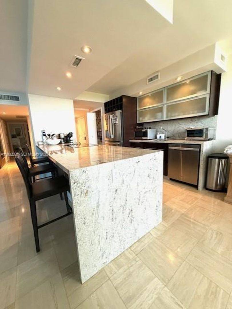 Condo for rent at 1121 Crandon Blvd, Key Biscayne, FL 33149