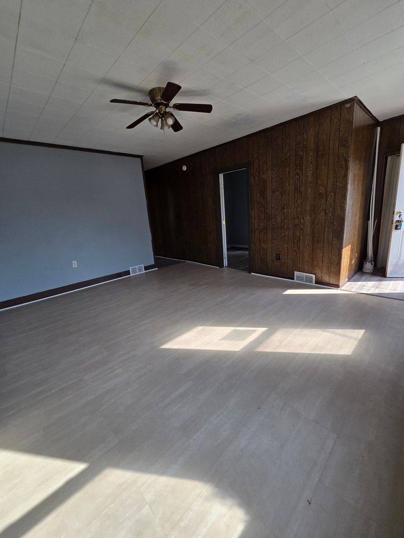 Apartment for rent at 612 E 14th St, Erie, PA 16503