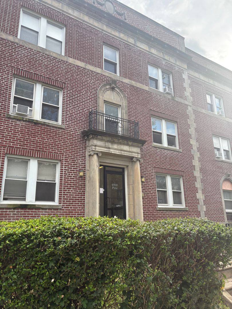 Apartment for rent at 4900 Pine St, Philadelphia, PA 19143
