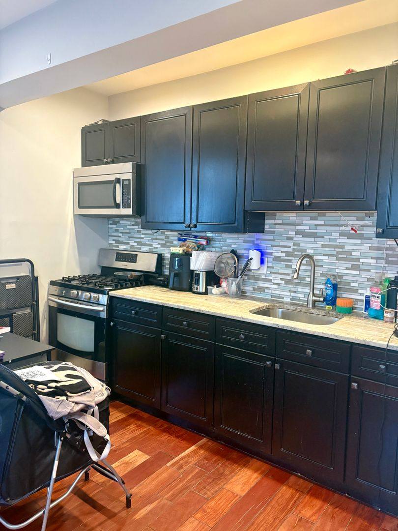 Apartment for rent at 4900 Pine St, Philadelphia, PA 19143