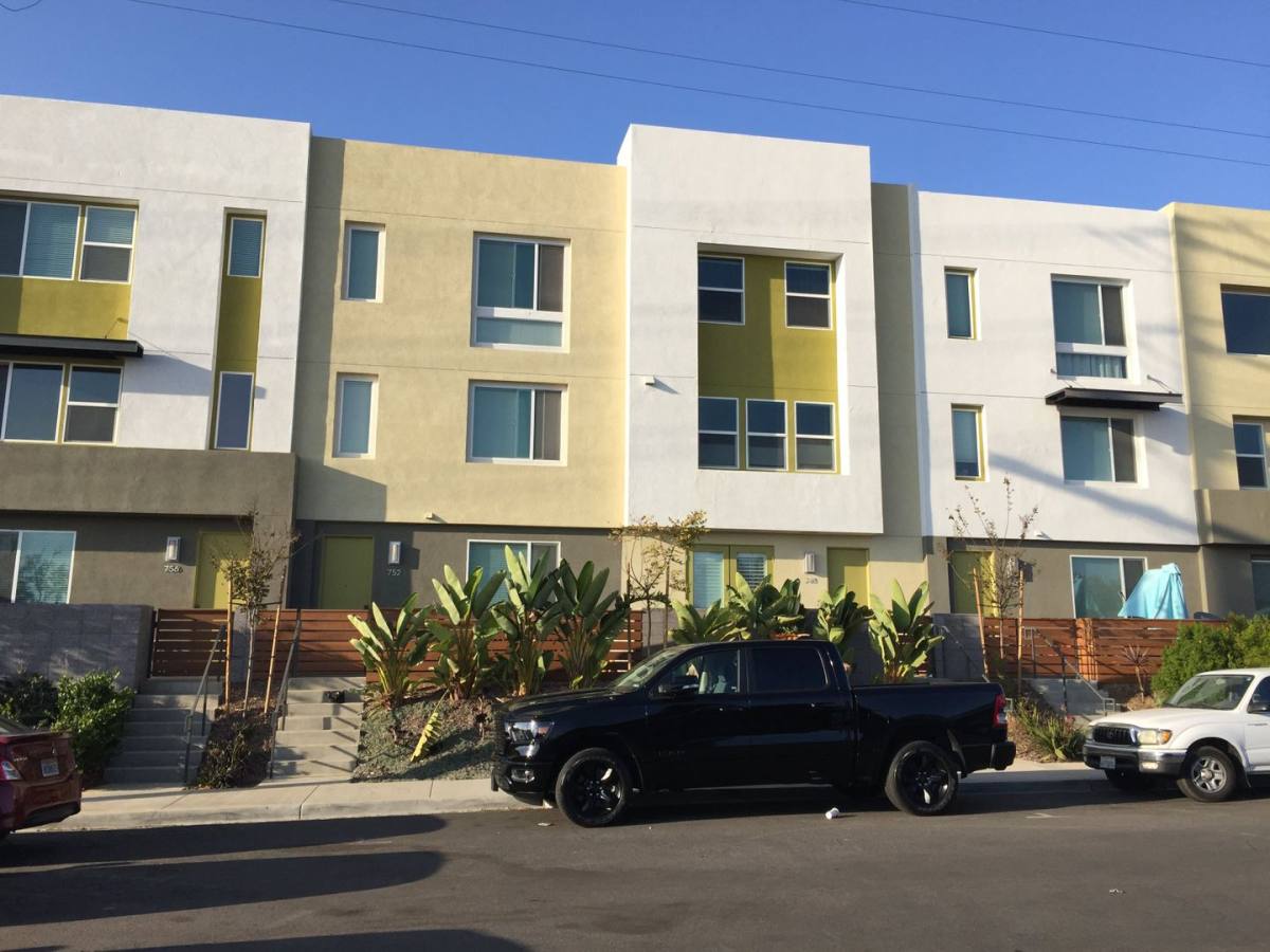 Townhouse for rent at 752 Shoreline Rd, Chula Vista, CA 91910