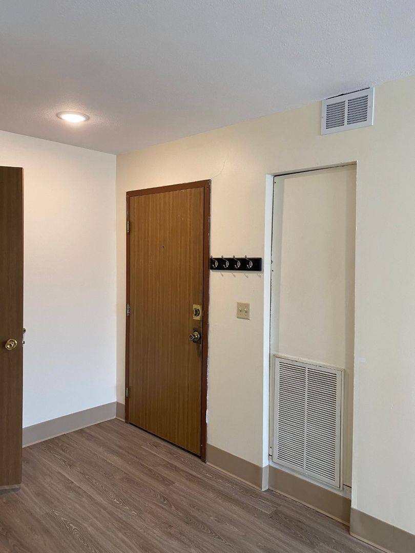 Apartment for rent at 617 N12th St, Manhattan, KS 66502