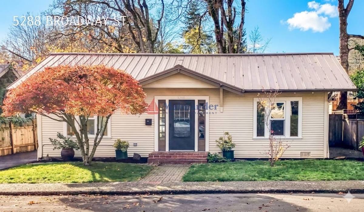 House for rent at 5288 Broadway St, West Linn, OR 97068