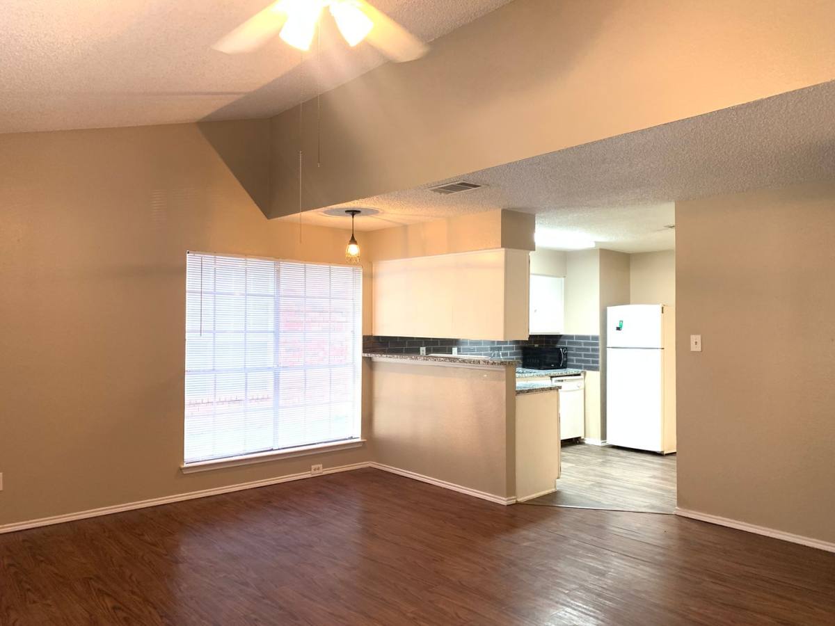 Apartment for rent at 512 Rita Lane, Arlington, TX 76014