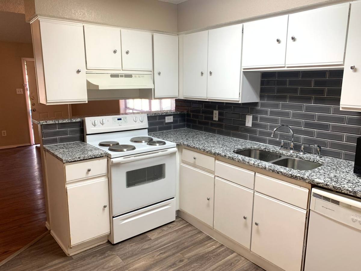 Apartment for rent at 512 Rita Lane, Arlington, TX 76014