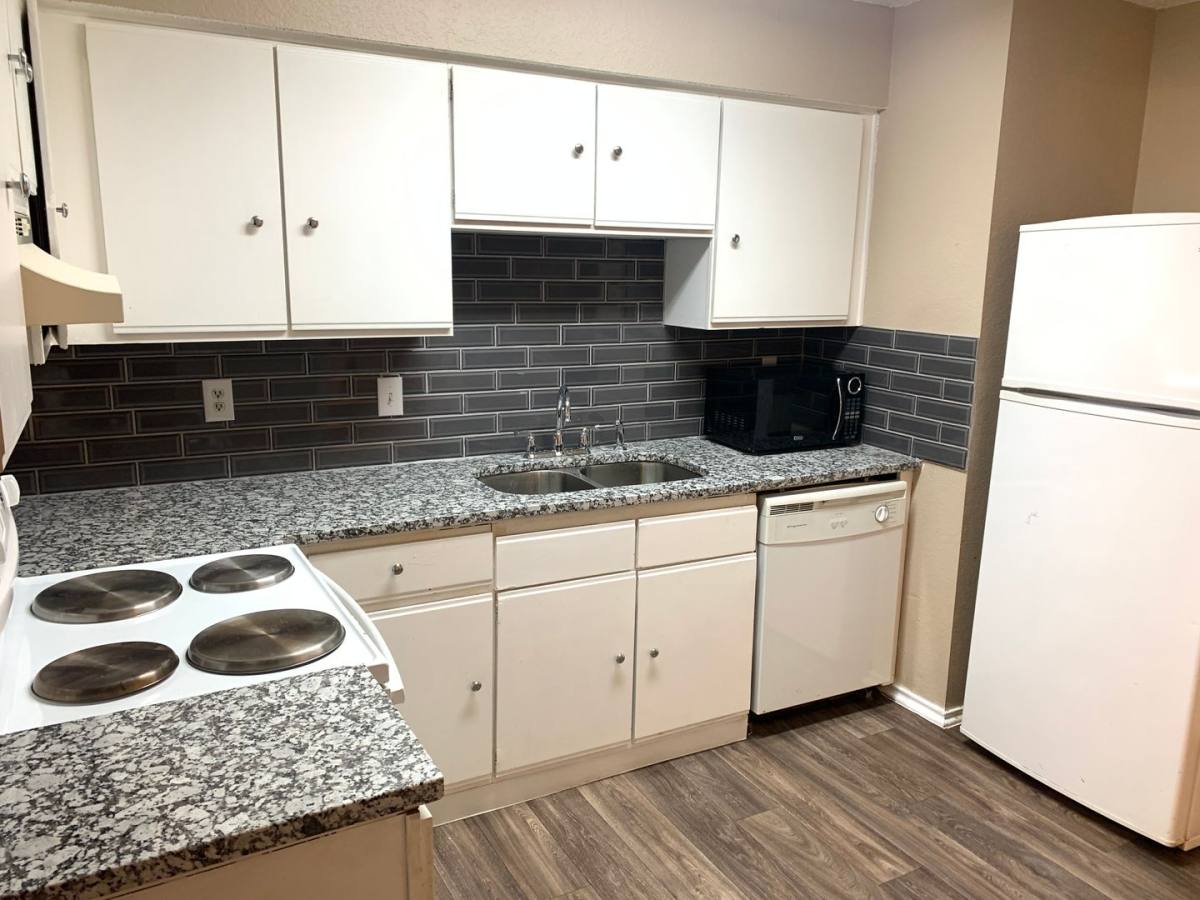 Apartment for rent at 512 Rita Lane, Arlington, TX 76014