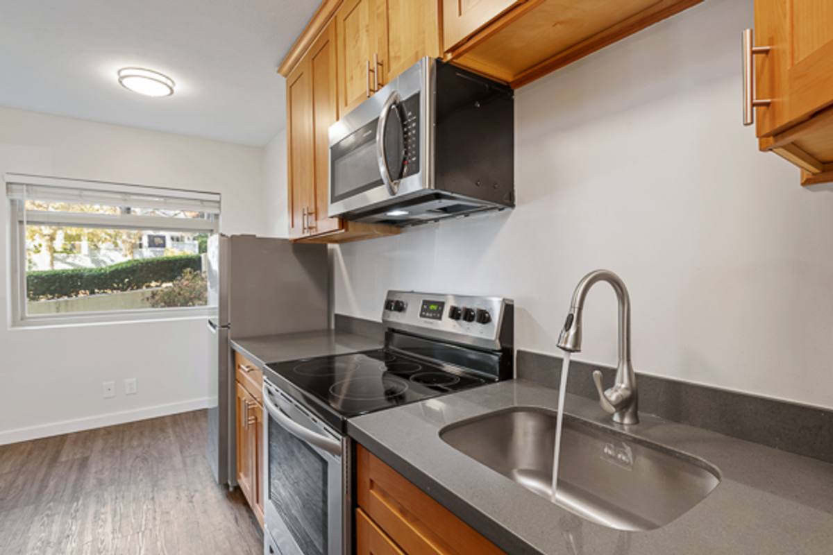 Apartment for rent at 100 Aloha St, Seattle, WA 98109