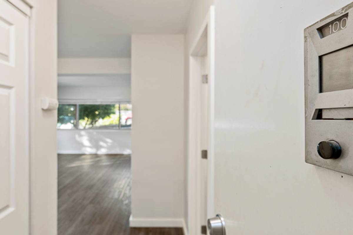 Apartment for rent at 100 Aloha St, Seattle, WA 98109