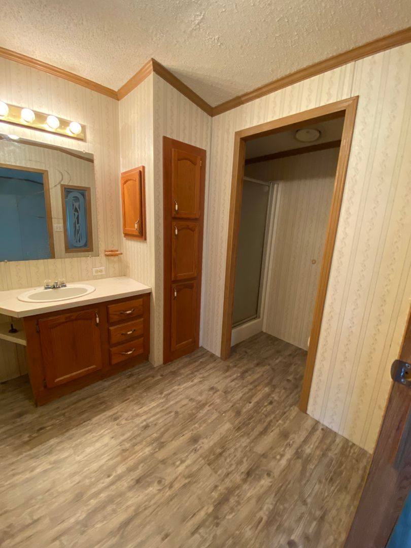 Apartment for rent at 1307 W Main St, Lavaca, AR 72941