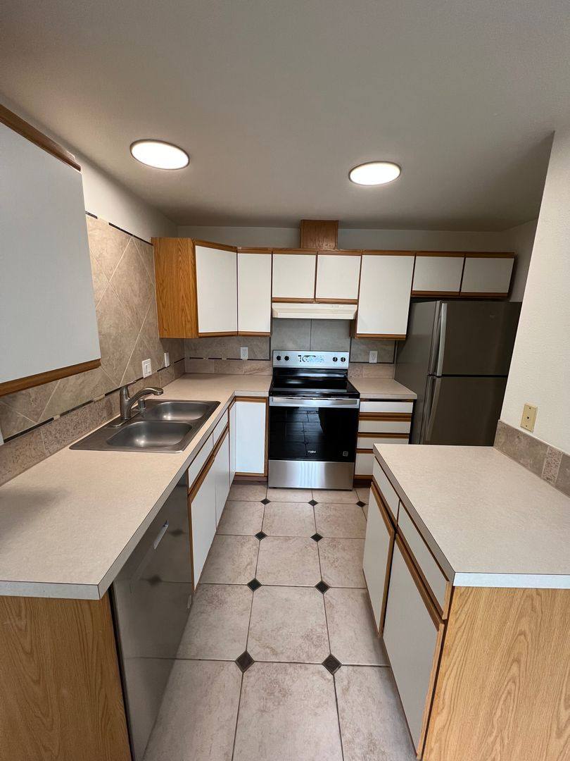 Apartment for rent at 1220 Fern St SW, Olympia, WA 98502