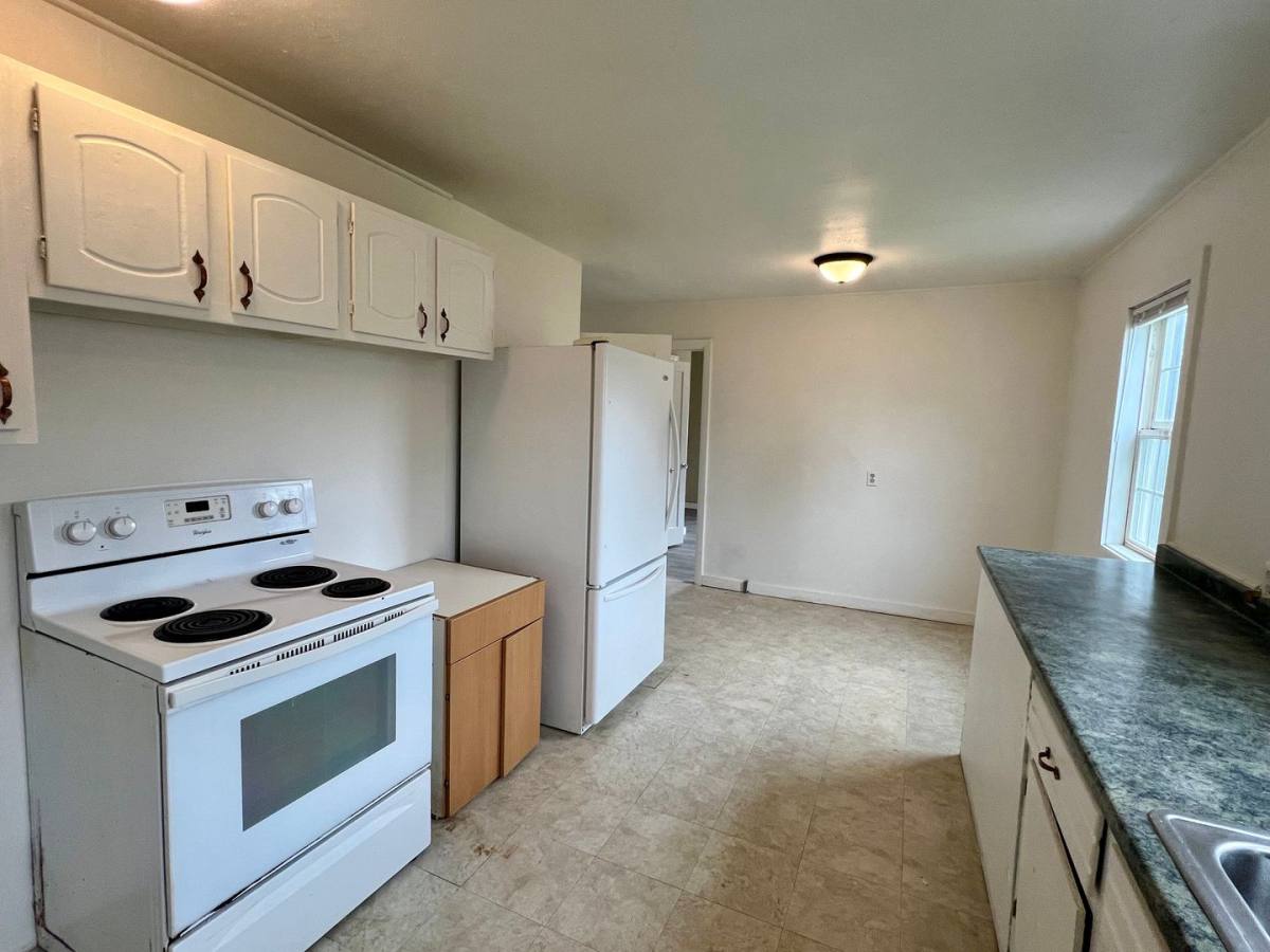 Apartment for rent at 1740 Spruce St, Myrtle Point, OR 97458