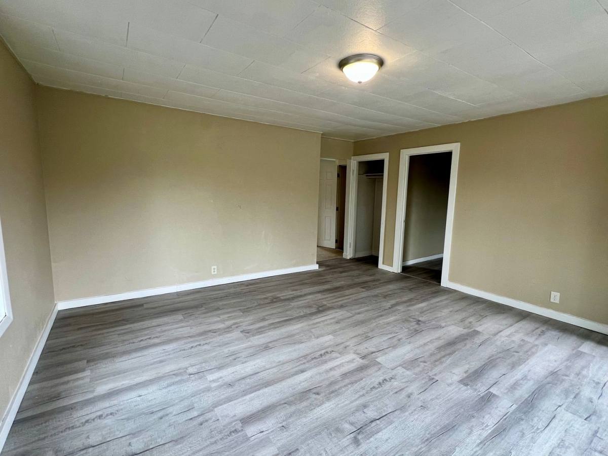 Apartment for rent at 1740 Spruce St, Myrtle Point, OR 97458