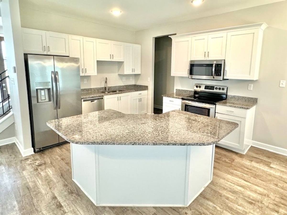 Apartment for rent at 5592 Tucker Landing, Horn Lake, MS 38637