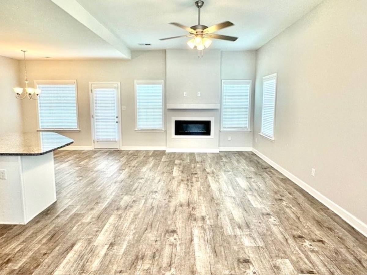 Apartment for rent at 5592 Tucker Landing, Horn Lake, MS 38637