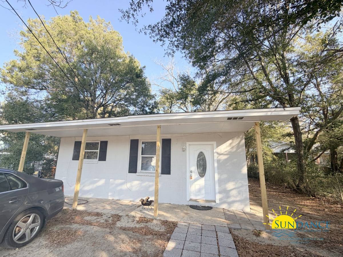 House for rent at 650 Blakely Ave, Crestview, FL 32536