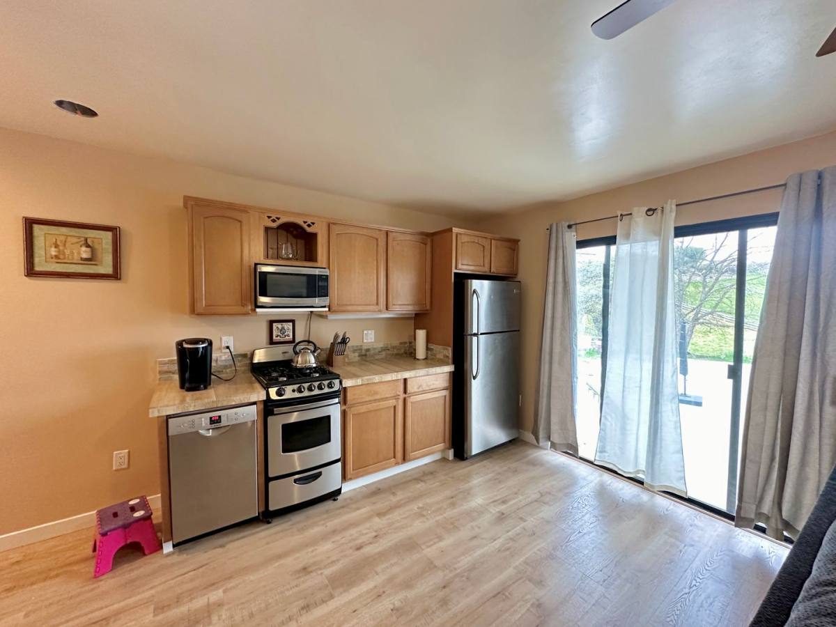 Apartment for rent at 802 Vista Grande, Paso Robles, CA 93446