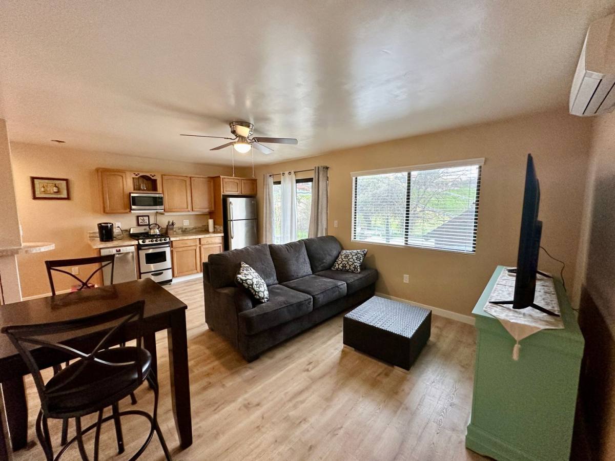 Apartment for rent at 802 Vista Grande, Paso Robles, CA 93446