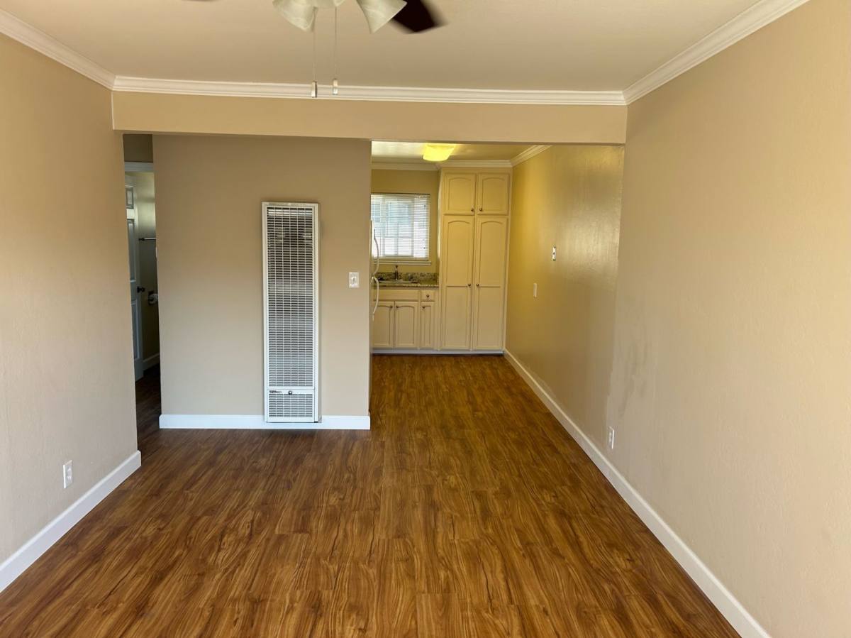 Apartment for rent at 3566-68 Rolison Rd, Redwood City, CA 94063