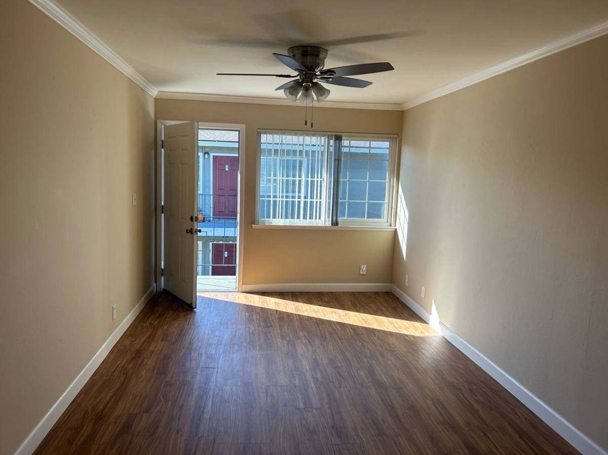 Apartment for rent at 3566-68 Rolison Rd, Redwood City, CA 94063