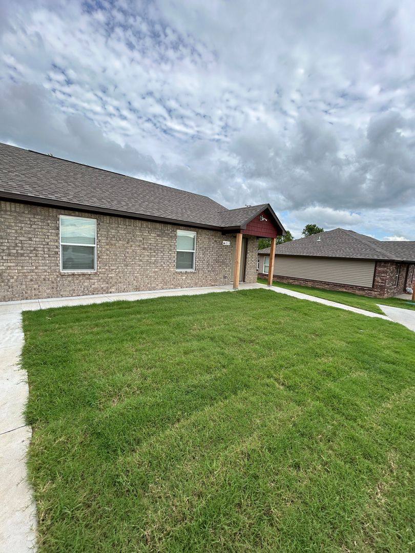 Apartment for rent at 3409 Kibler Rd, Van Buren, AR 72956