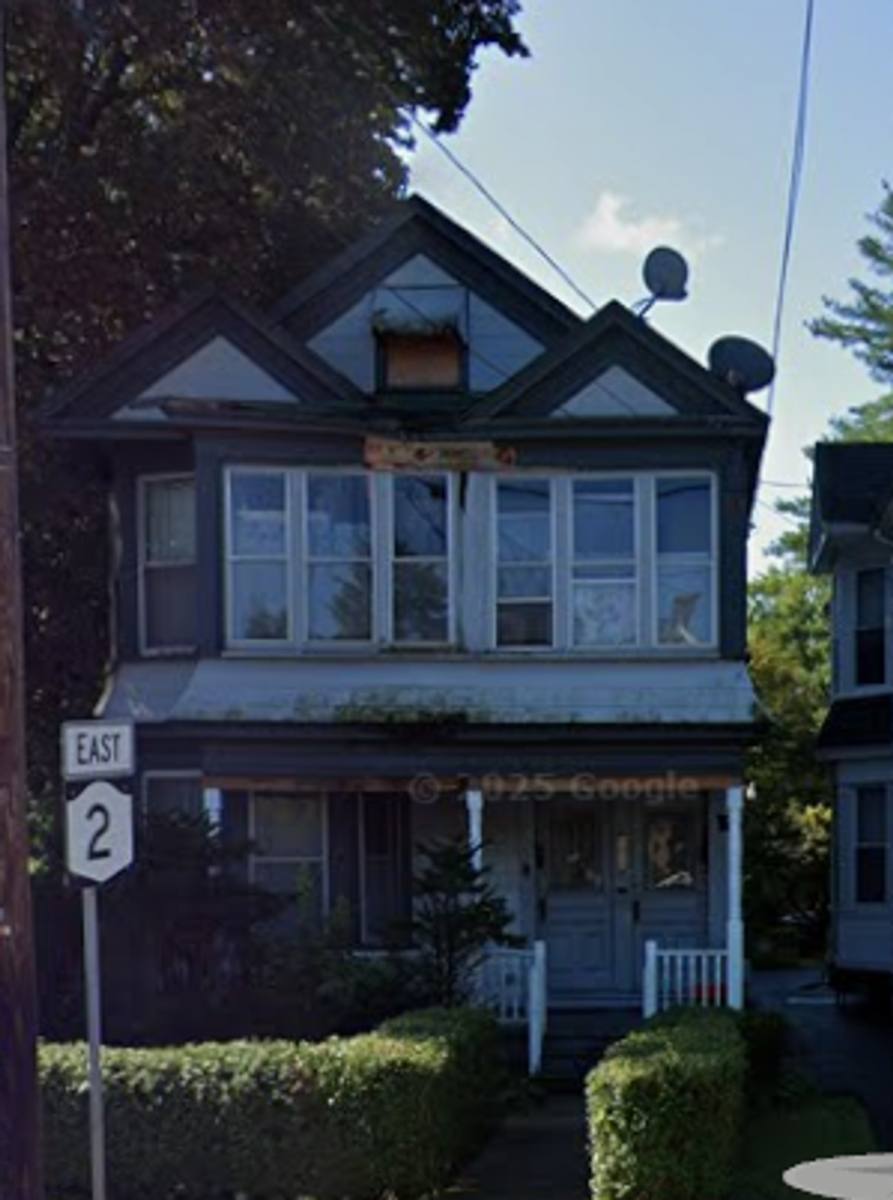 Apartment for rent at 1030 19th St, Watervliet, NY 12189
