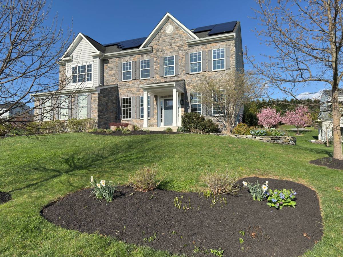 House for rent at 8 Ramsdell Court, Round Hill, VA 20141