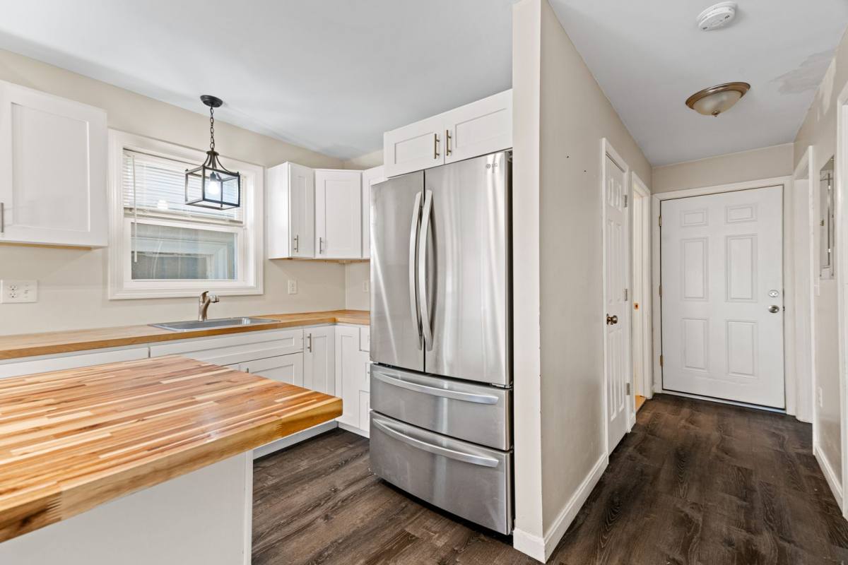 Apartment for rent at 3 1 2 Baltimore St, Providence, RI 02909