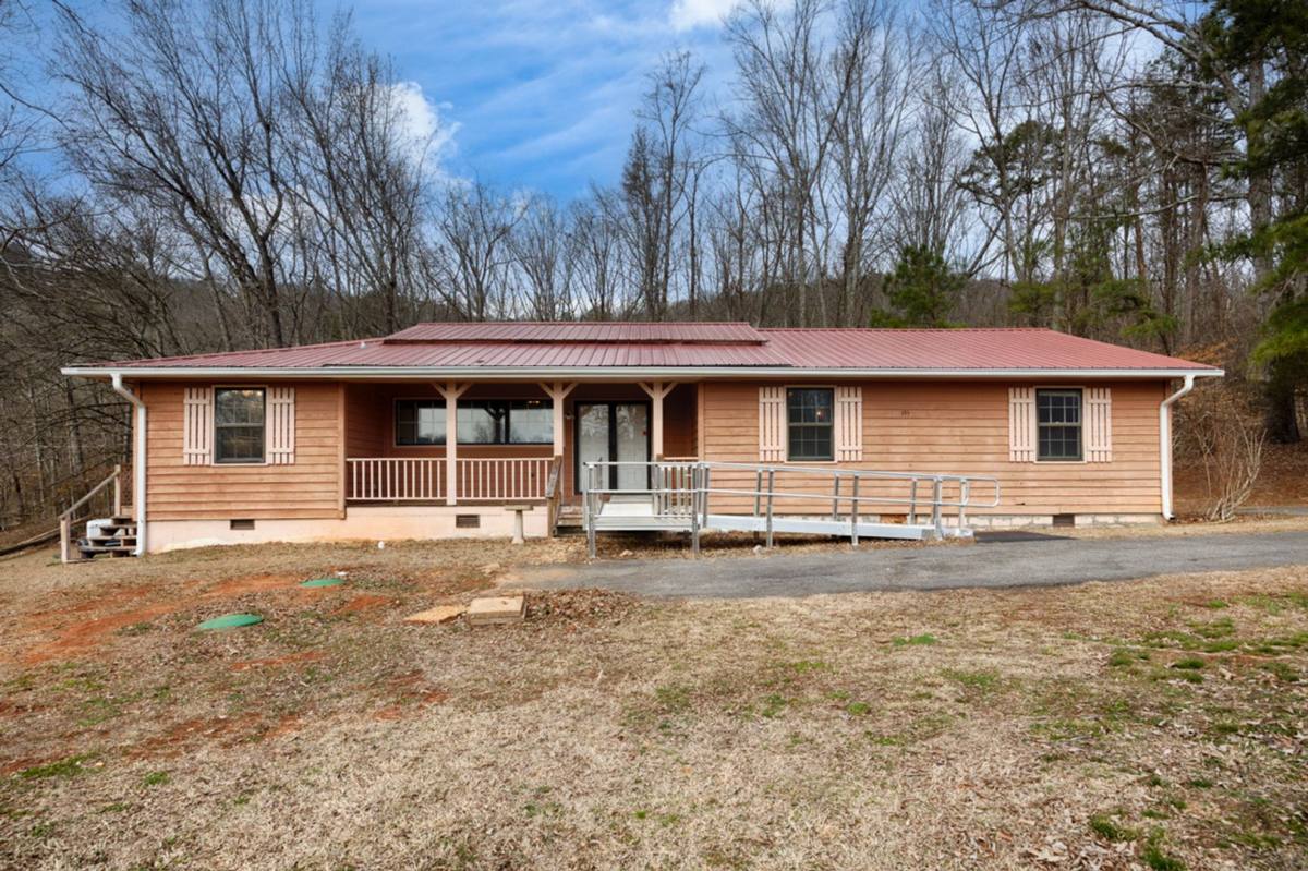 House for rent at 195 Alabama Highway 79, Scottsboro, AL 35769