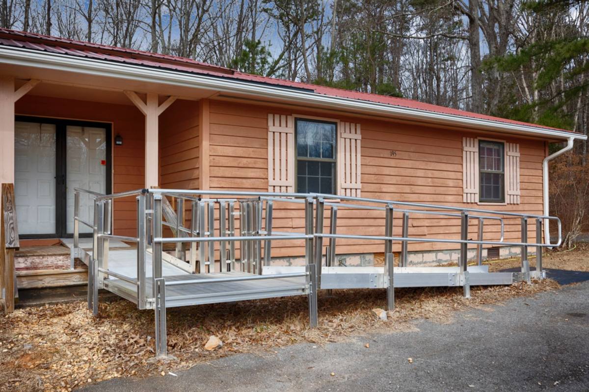House for rent at 195 Alabama Highway 79, Scottsboro, AL 35769